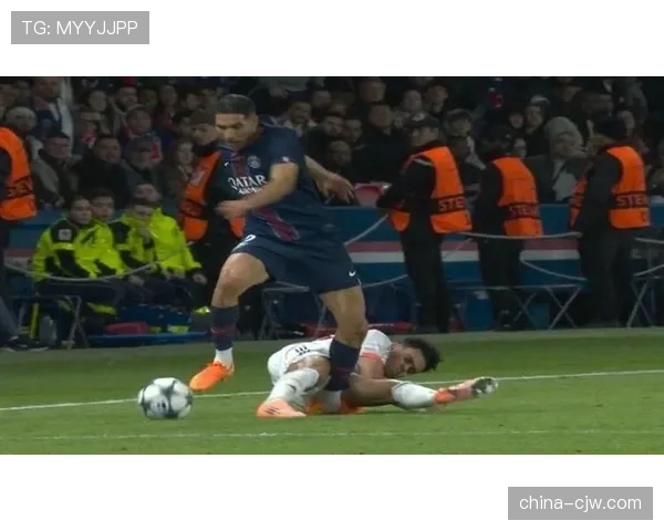 奥巴梅扬与阿什拉夫同以3次助攻并列欧冠助攻榜榜首